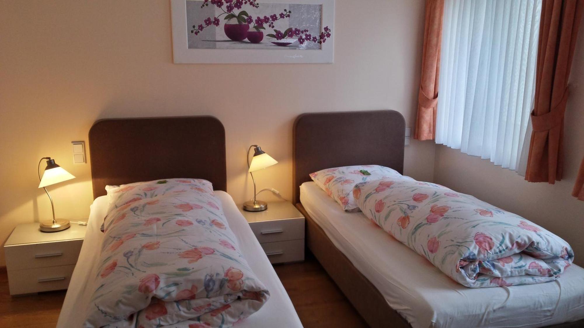 Barcelona Bed & Breakfast Düsseldorf Pokoj fotografie