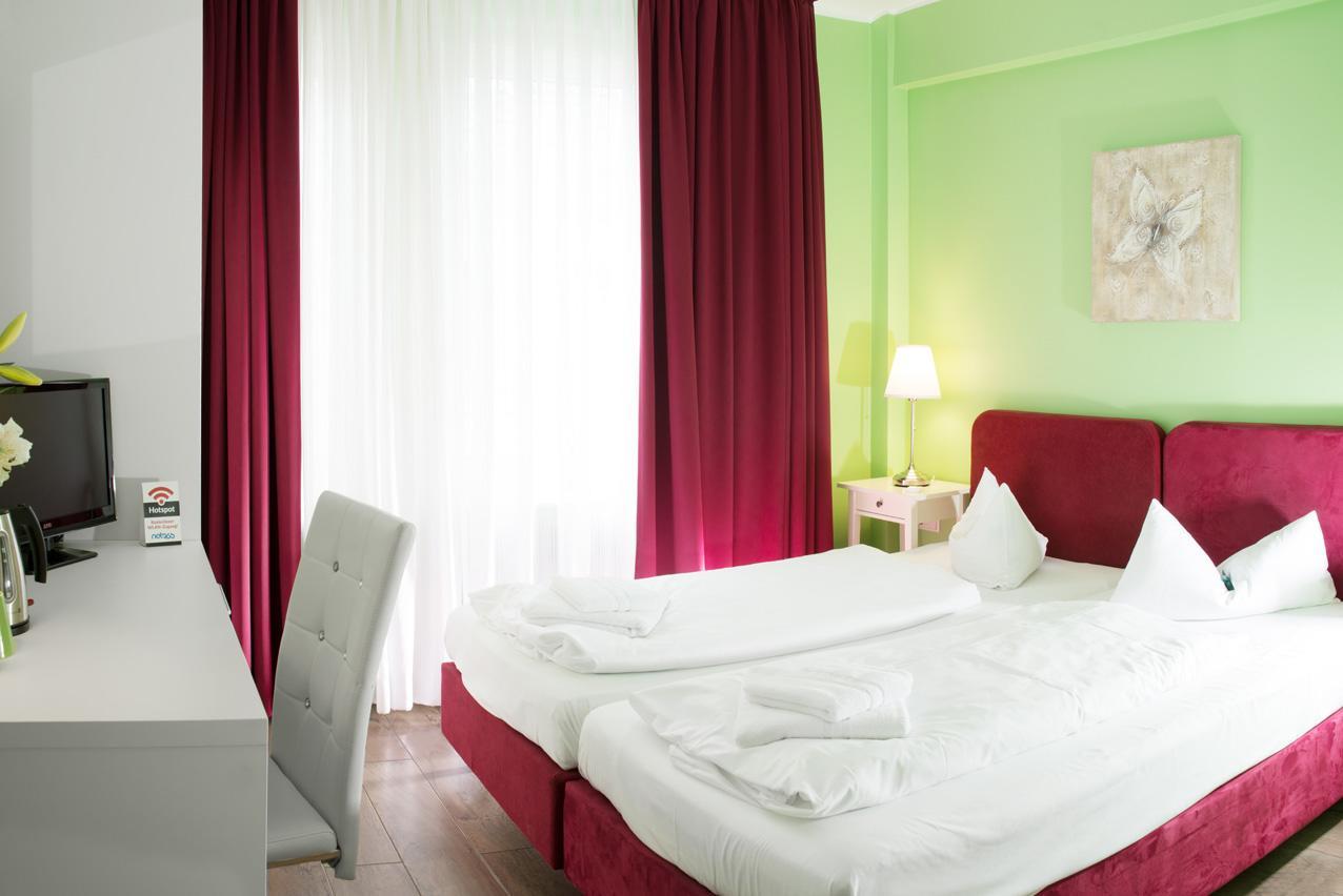 Barcelona Bed & Breakfast Düsseldorf Exteriér fotografie
